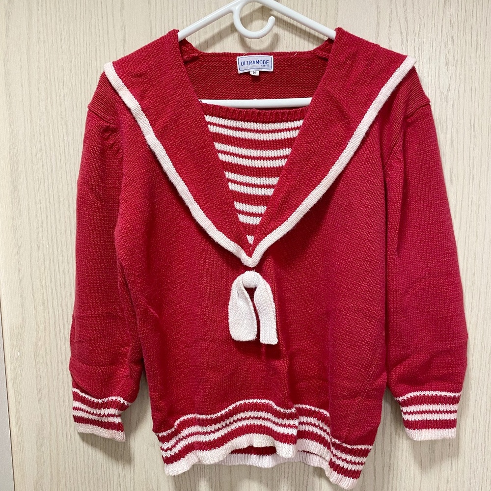 Vintage Ultramode Size M Women’s Red Pullover Sweater